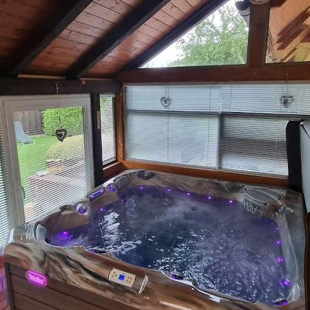 Apartmany Pod Hradem Holstejn Luaran gambar