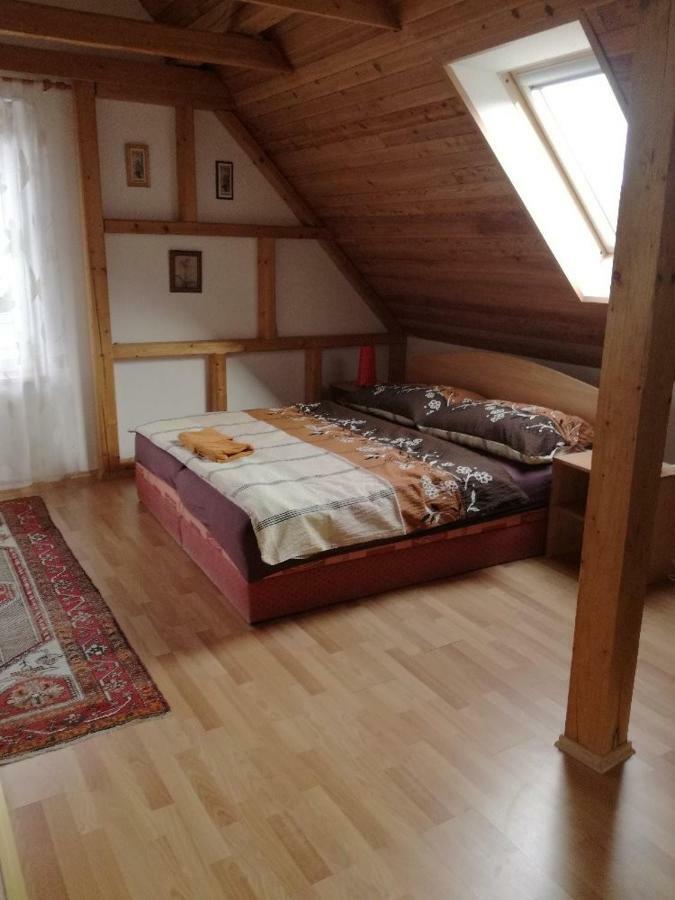 Apartmany Pod Hradem Holstejn Luaran gambar